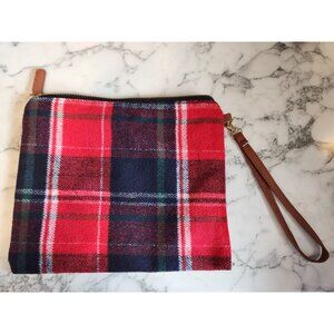 LIB New York Black Red Buffalo Plaid Print Wristlet Small Zip Purse